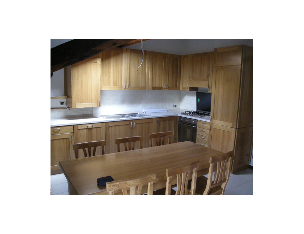 Cucina in castagno