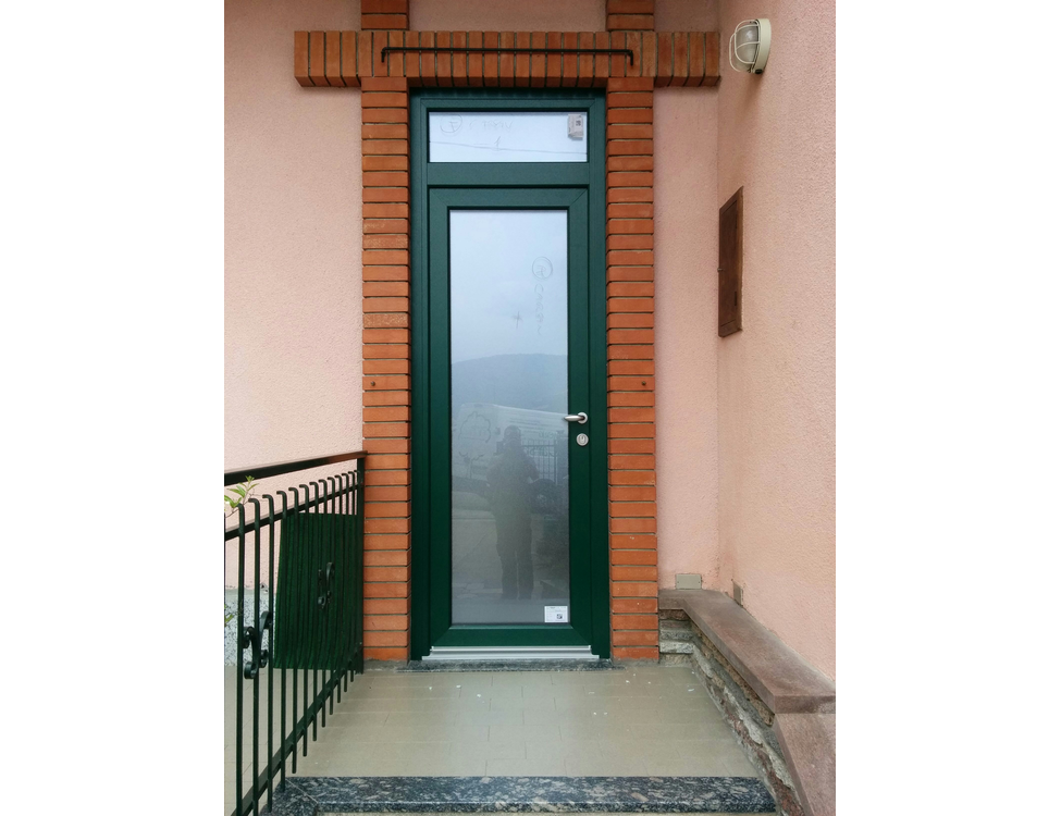 Porta di ingresso in PVC