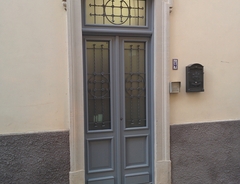 Porta di Ingresso in Larice lamellare colore RAL7001