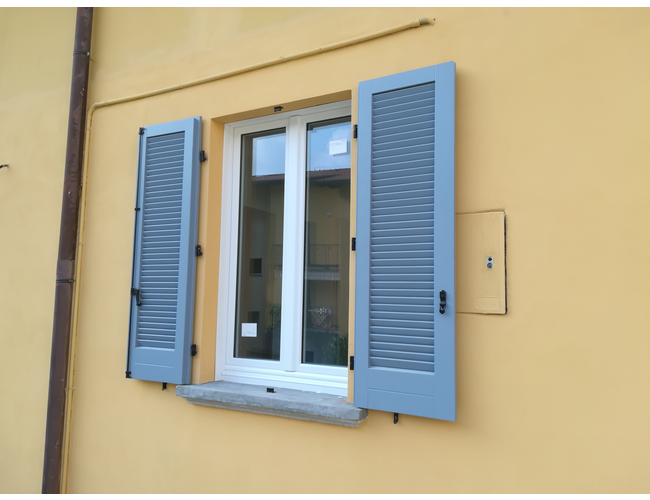 serramento e persiana in legno